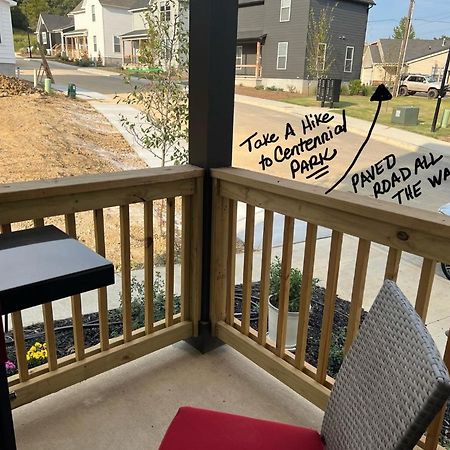 New Centennial Park Luxury Smart Home W Courtyard Fayetteville Bagian luar foto